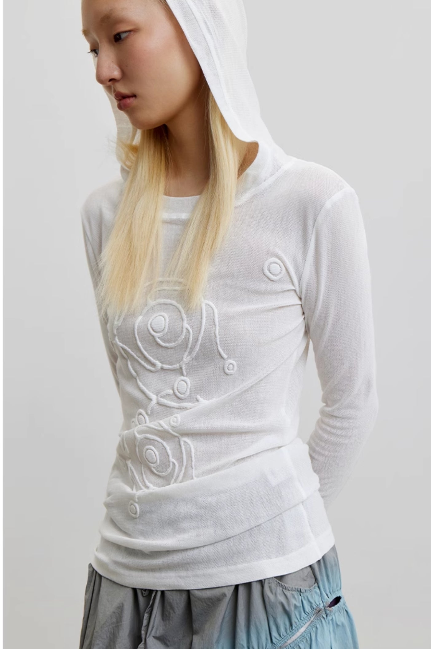 SWIRL MESH HOODED SLIM TOP