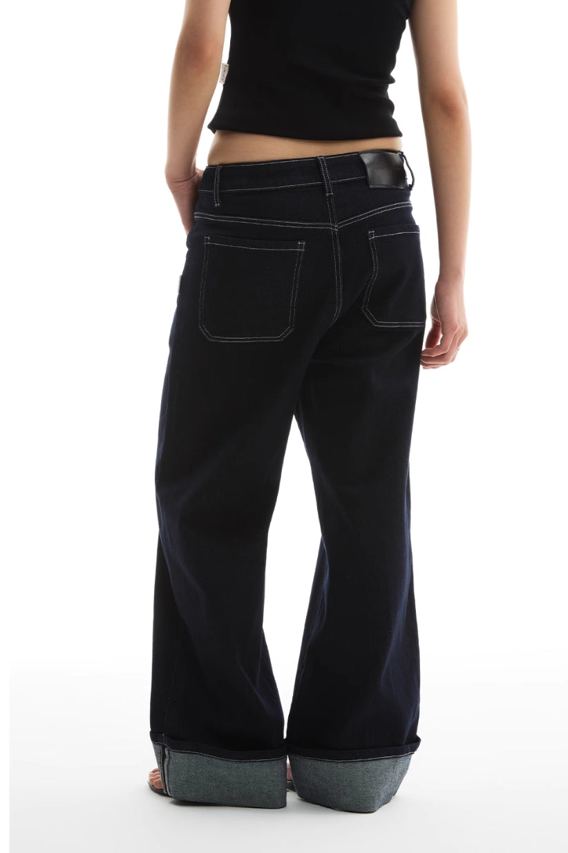 TOP FOLDED HEM STRAIGHT JEANS