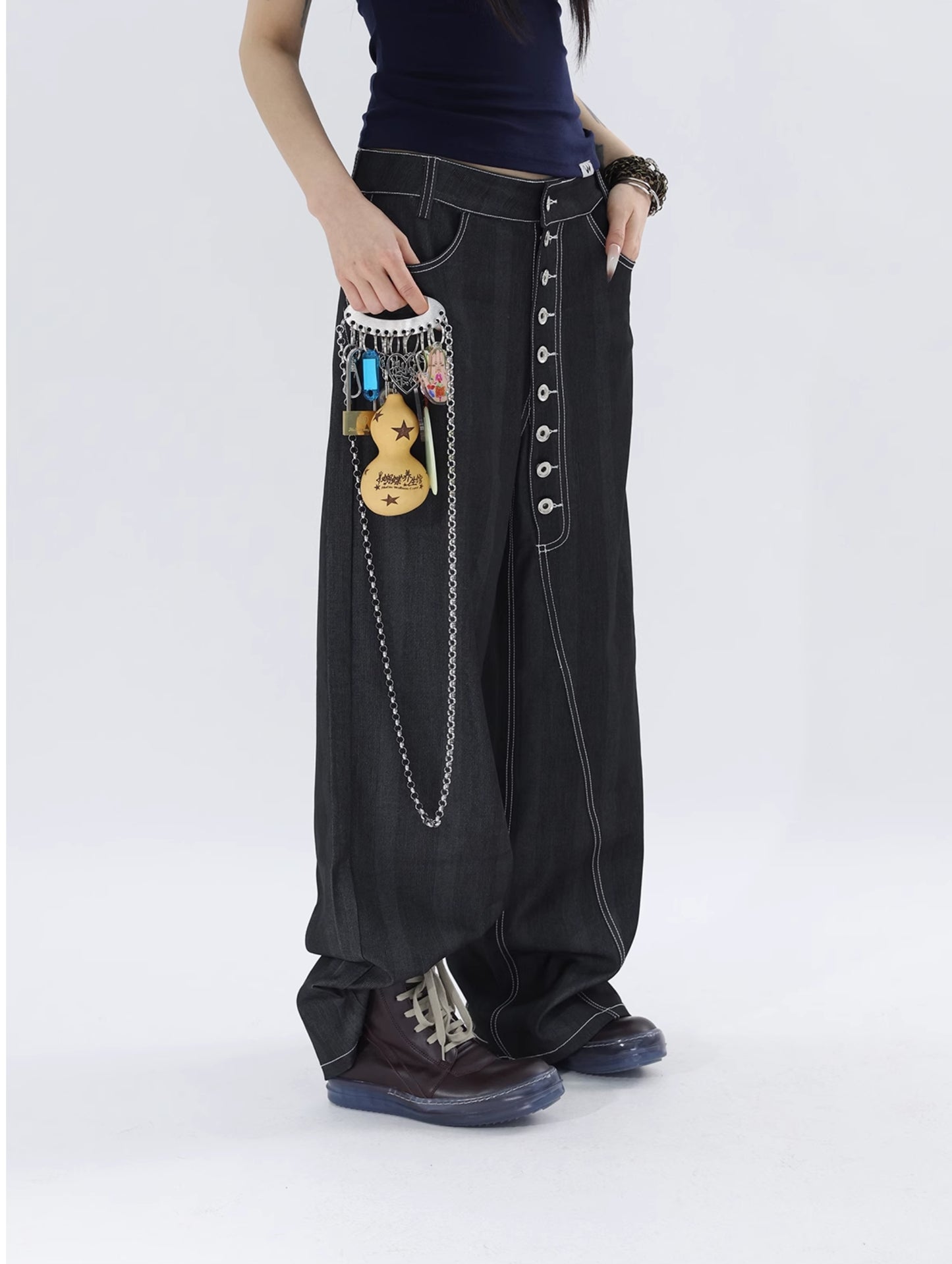 TOPSTITCH MULTI-BUTTON DENIM PANTS