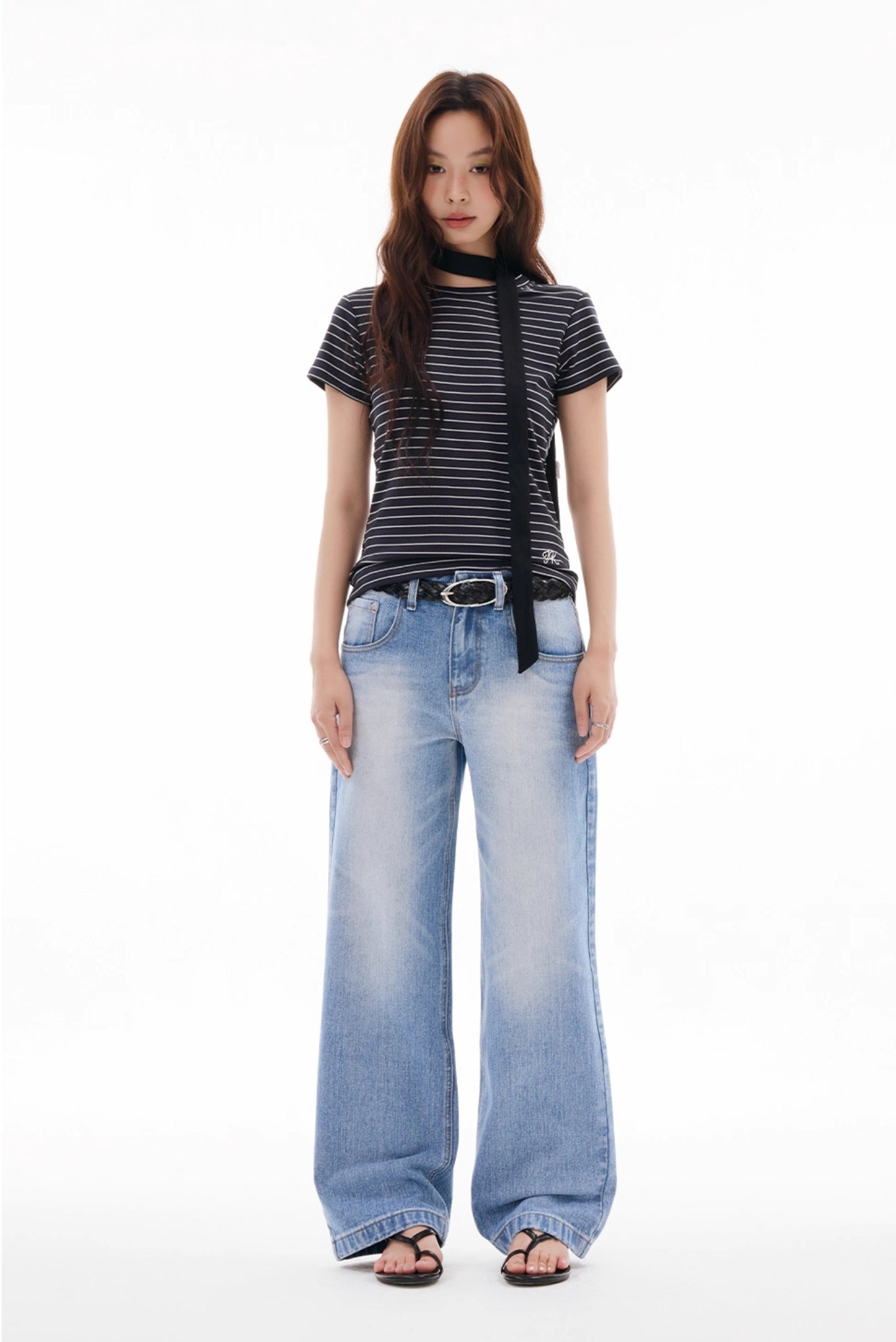 SLIM STRIPE EMBROIDERED TEE