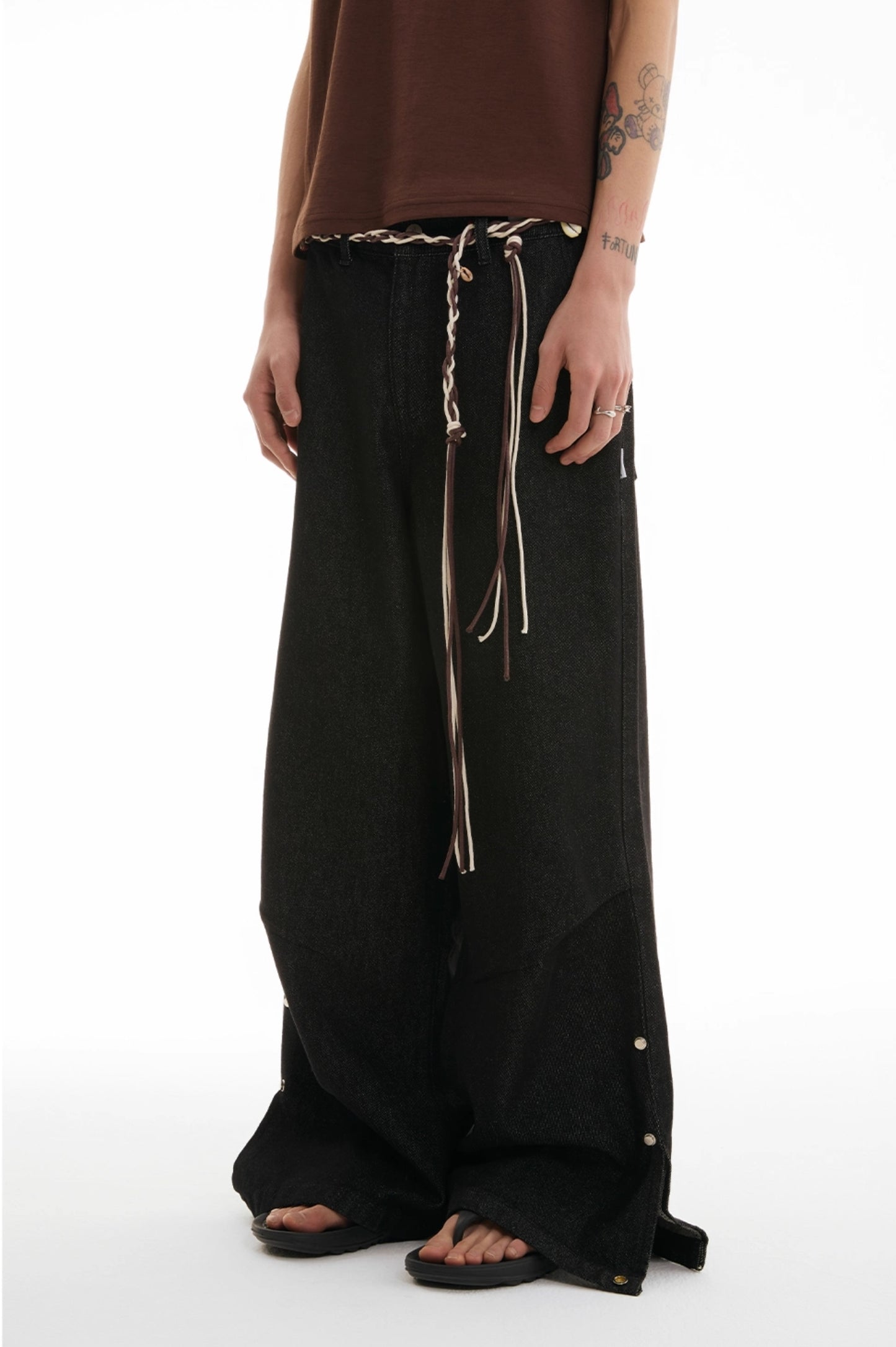 ADJUSTABLE HEM WIDE STRAIGHT DENIM