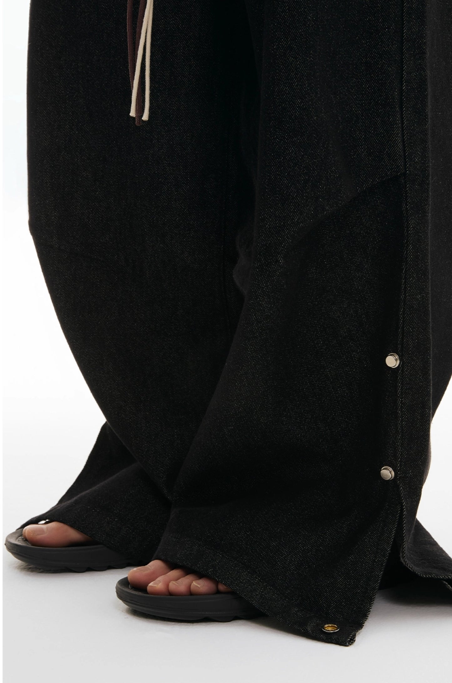 ADJUSTABLE HEM WIDE STRAIGHT DENIM