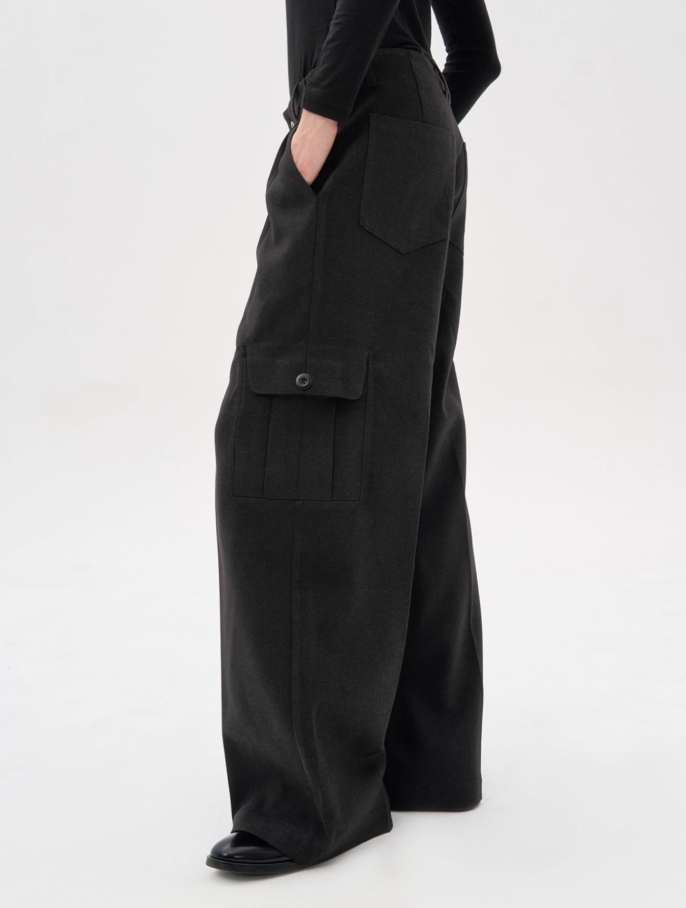 ROCK GREY VANISHING POCKET A-LINE LONG PANTS