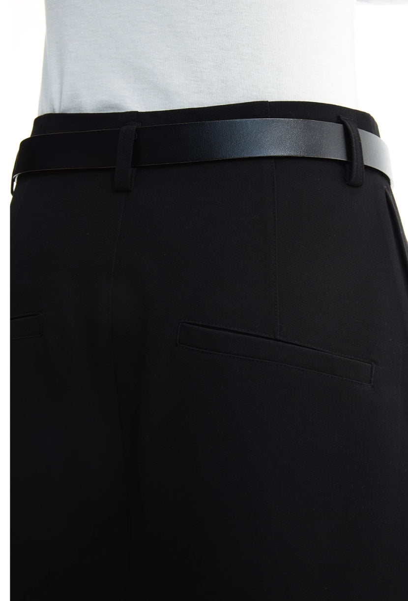 DOUBLE PANEL PLEATED SHORTS