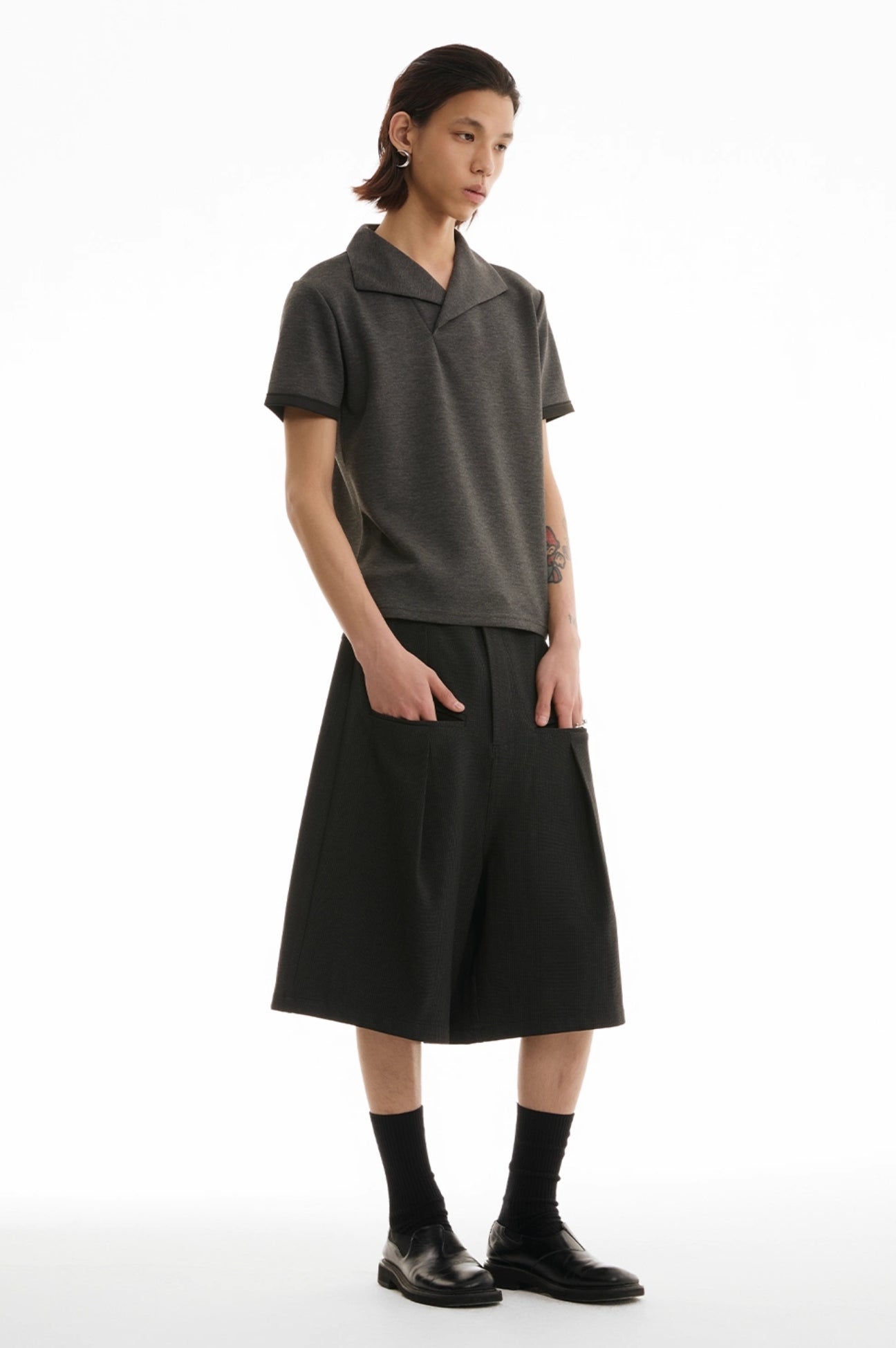 MINIMAL STRAIGHT SHOULDER AIR TEE