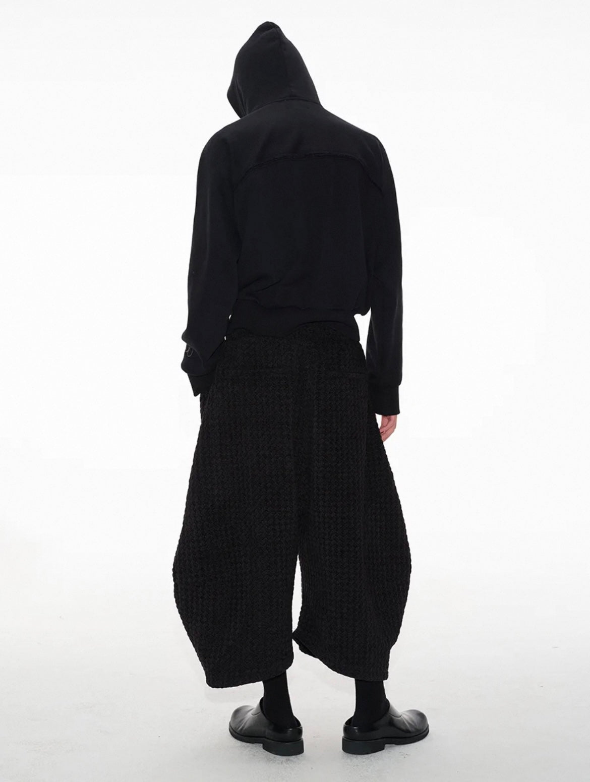 LOW CROTCH JACQUARD CROPPED FLOWER PANTS