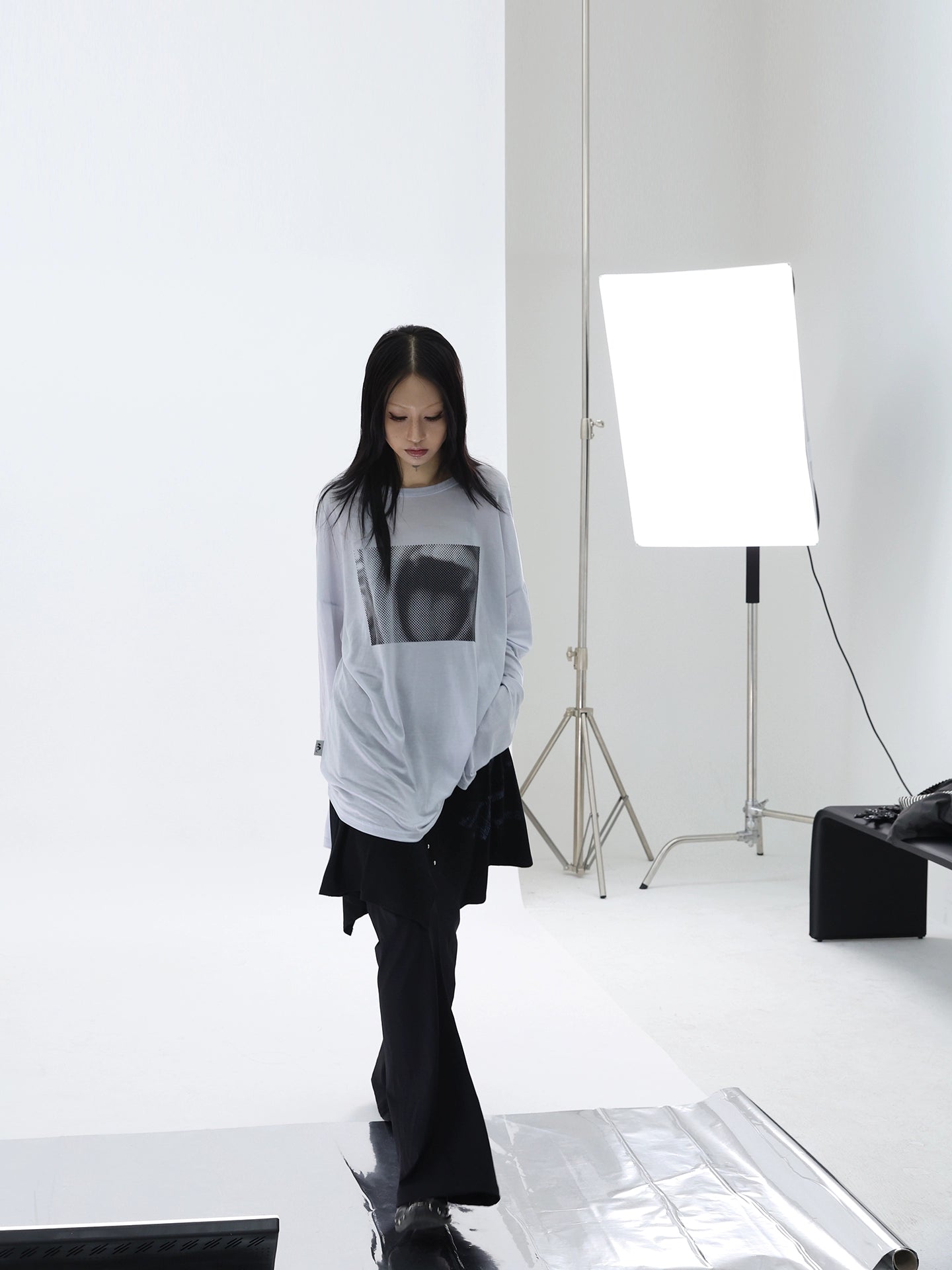 SILENT SHOUT SHEER COVER SHIRT