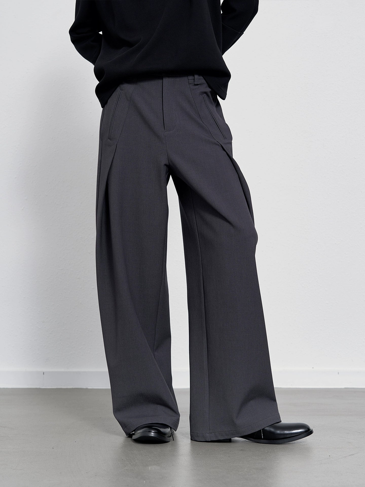 LIME SIDE PLEATED STRAIGHT PANTS