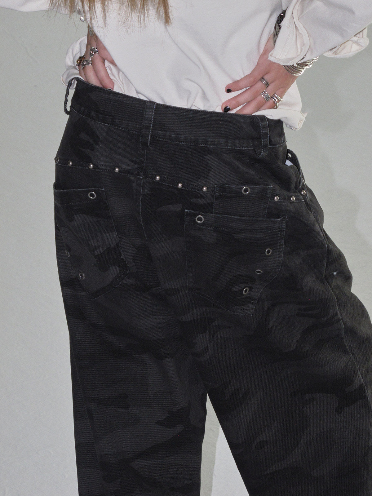 WIDE LEG MULTI POCKET CAMO PANTS