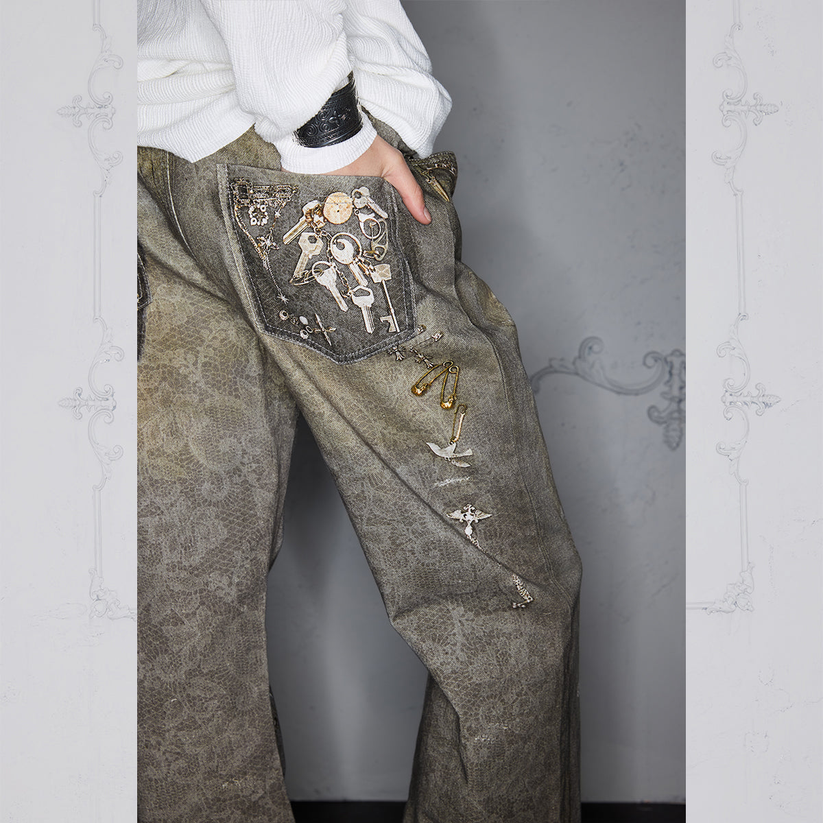 DIGITAL PRINT STRAIGHT DENIM PANTS