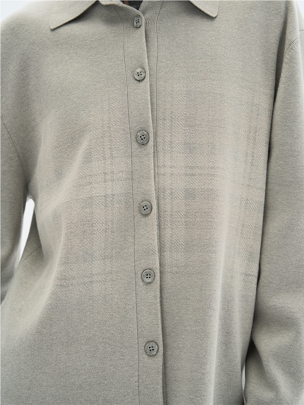 DRAPED GREY KNIT SHIRT