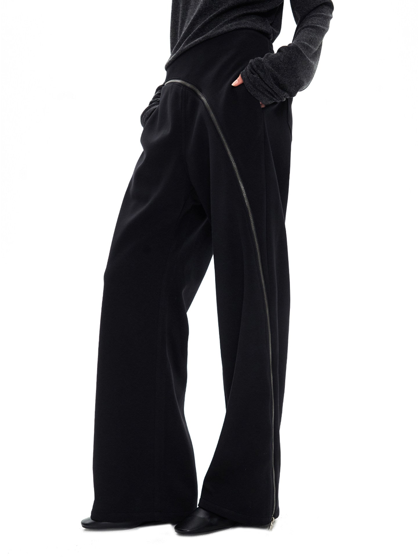 CURVED CHAIN KNIT SWEATPANTS