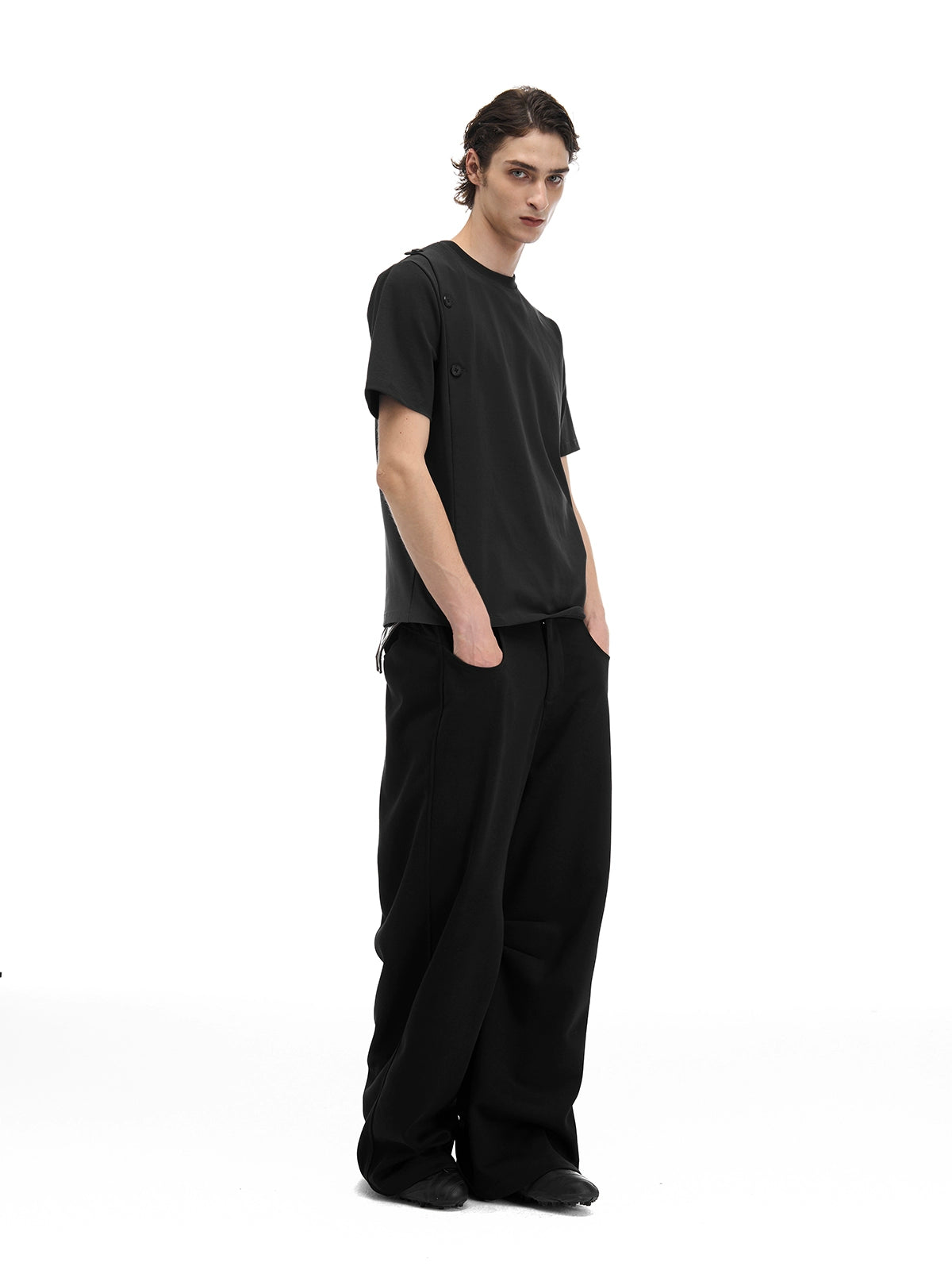ASYMMETRIC COLLAR TEE