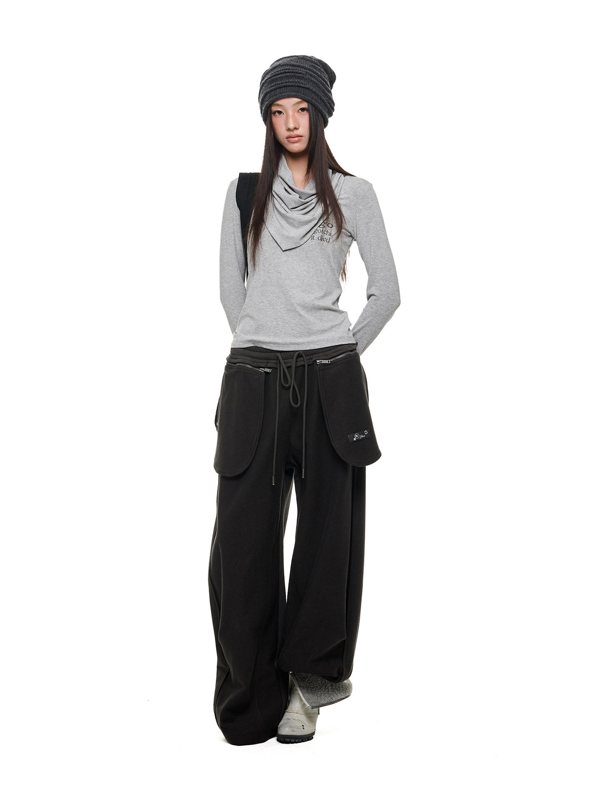 SCARF STACKED U NECK TEE