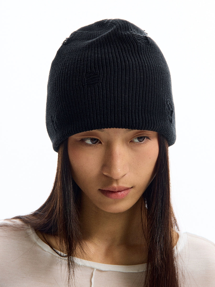 ZIP SLIT KNIT BEANIE