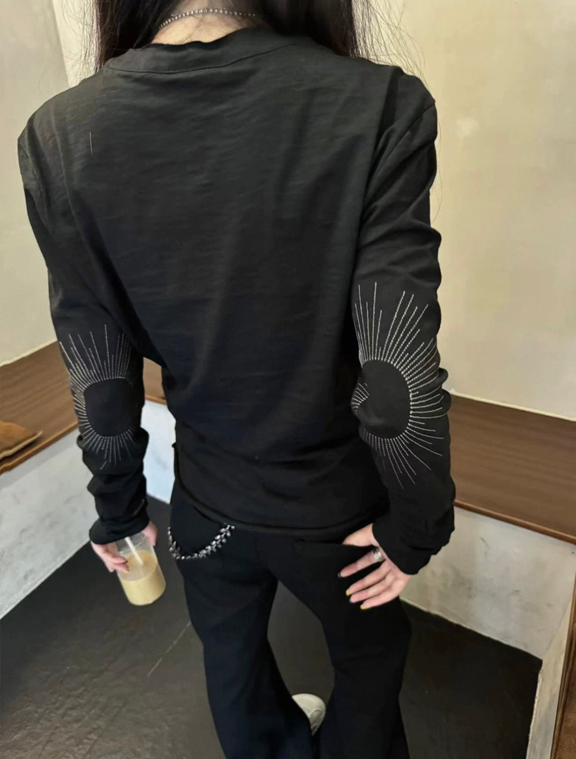 SUN EMBROIDERED LONG SLEEVE TEE