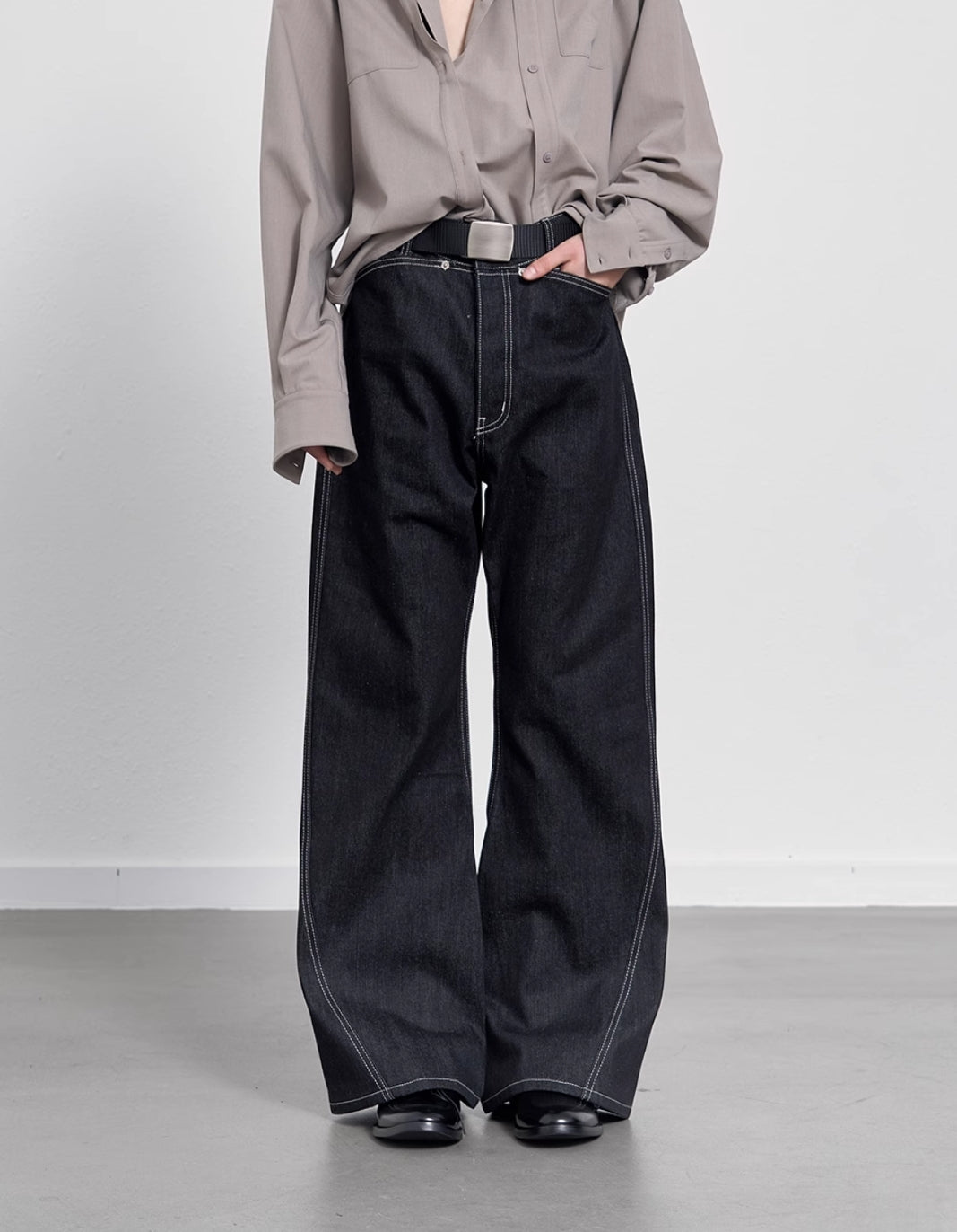 SLIM SLIT 14OZ BLACK DENIM