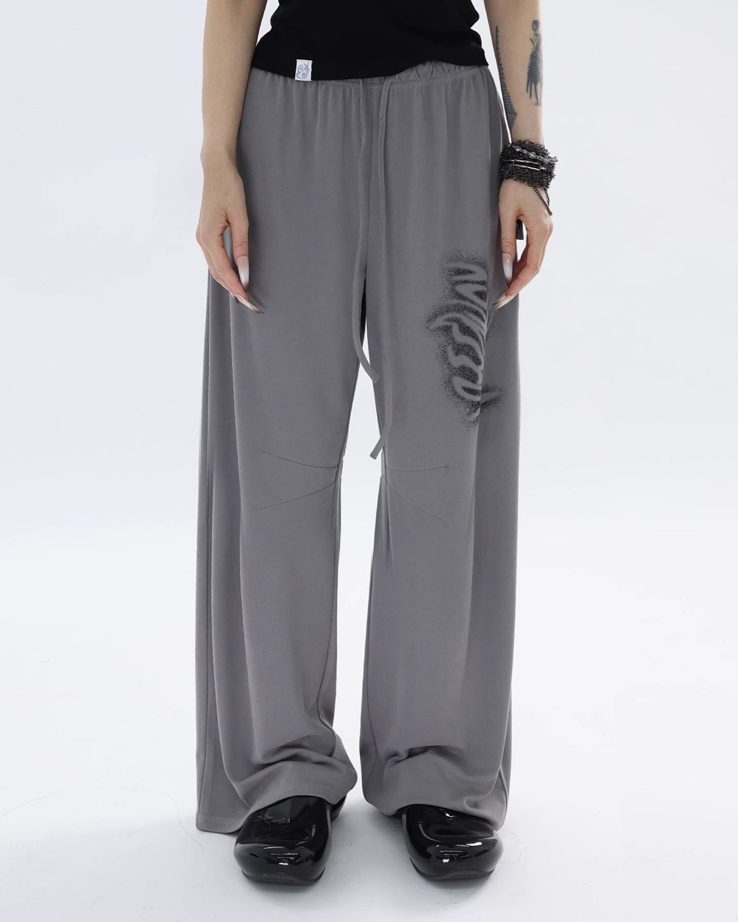 DRAPED CUPRO STRAIGHT PANTS