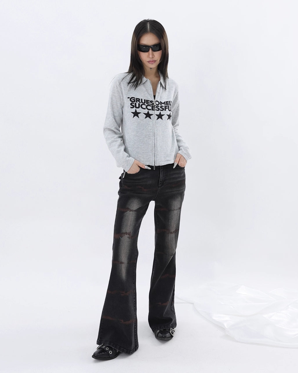 STAR ZIP CROPPED SWEATER