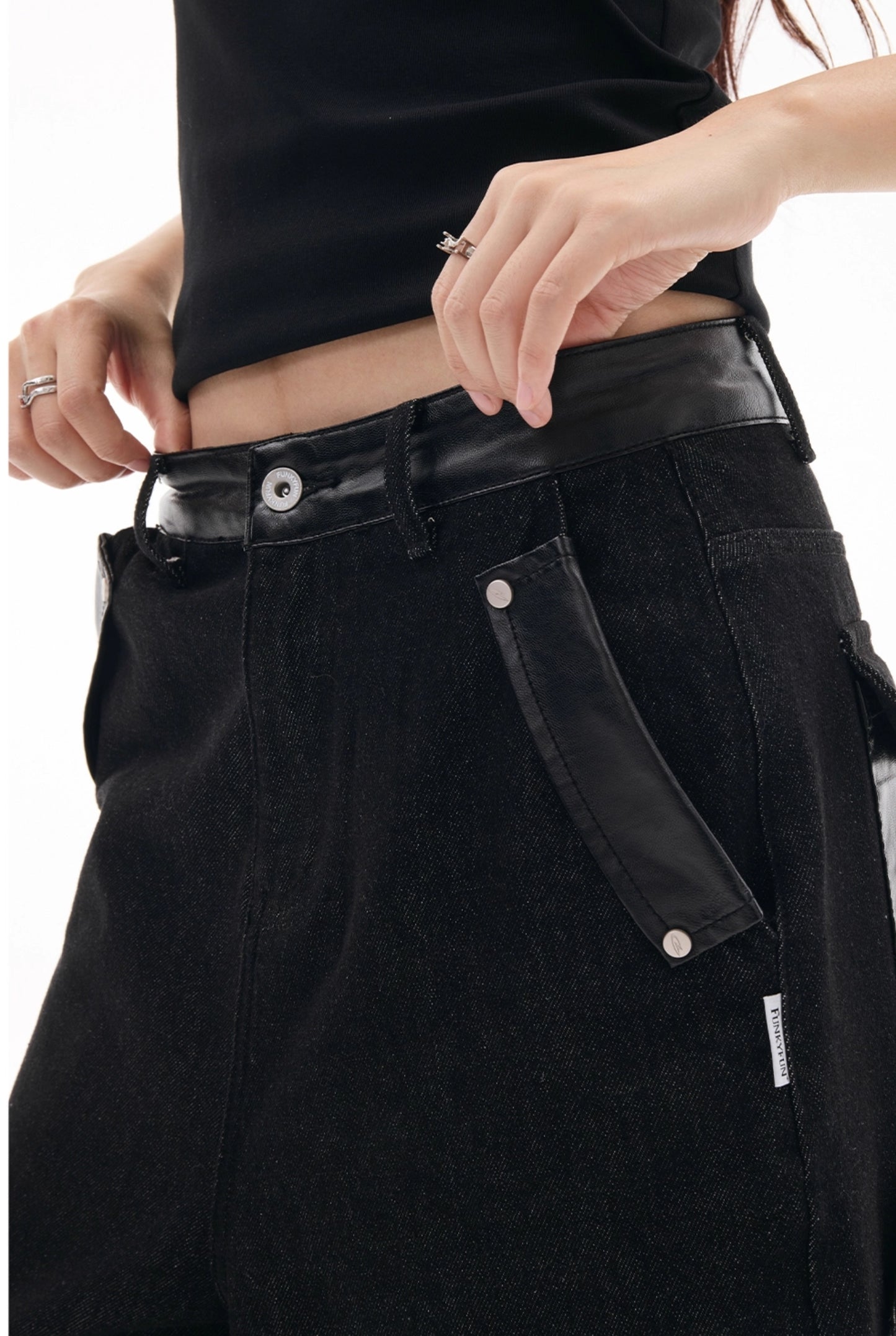 LEATHER MIX LOOSE DENIM