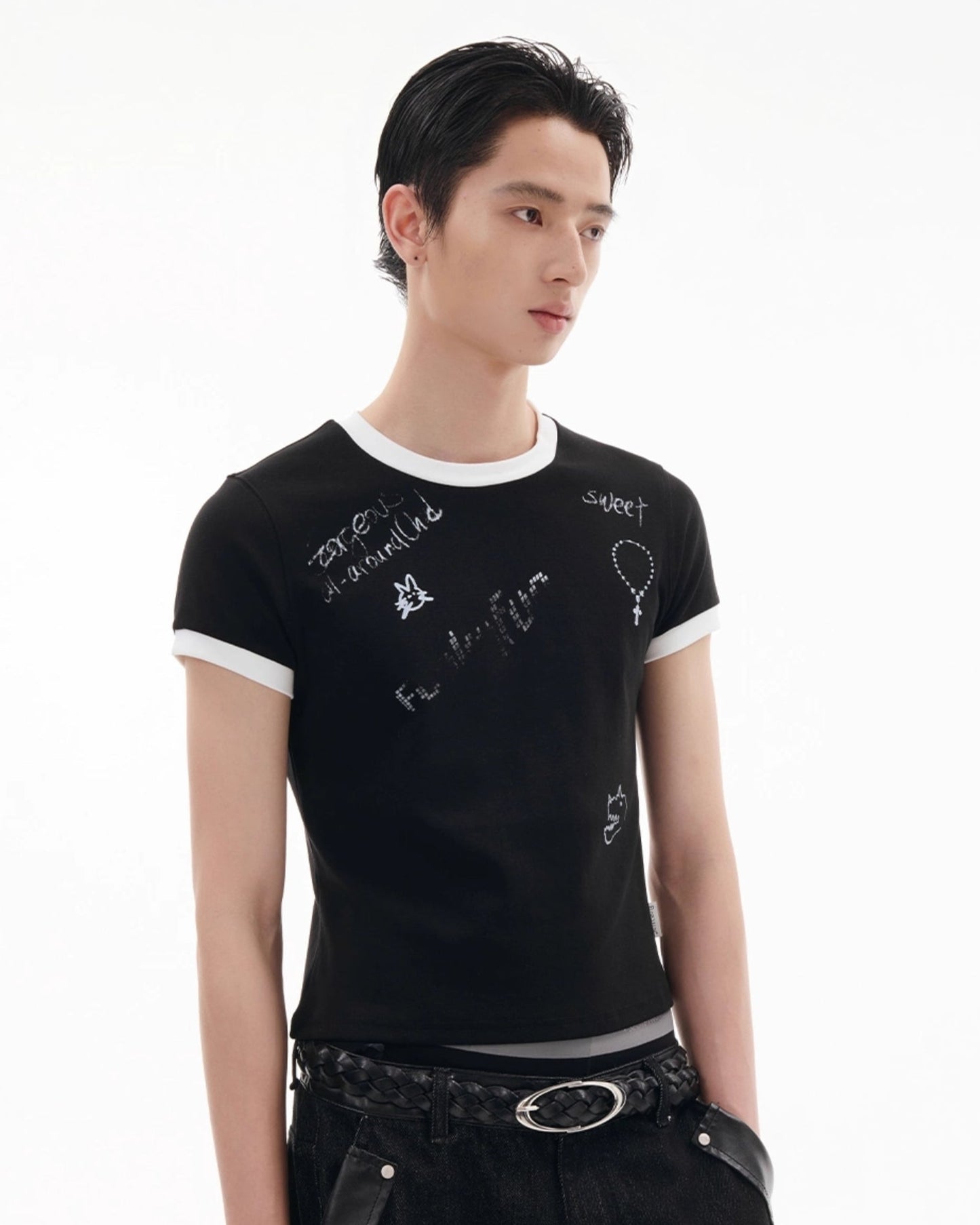 SILVER GRAPHIC PAINTED TEE