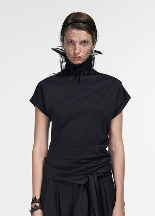 SLIM CUT BLACK TEE