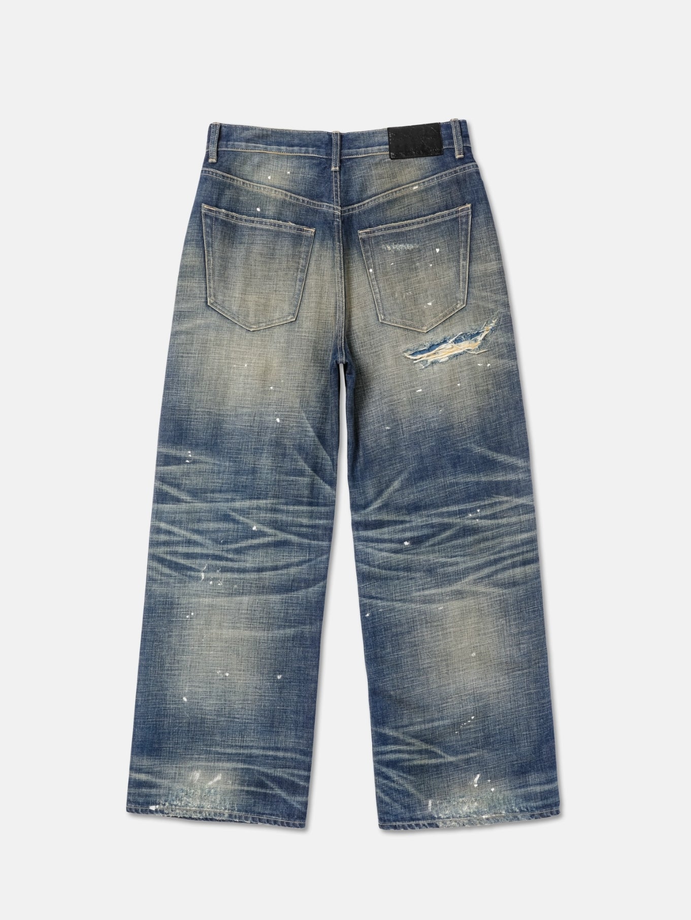 CLAY DYED DISTRESSED JEANS