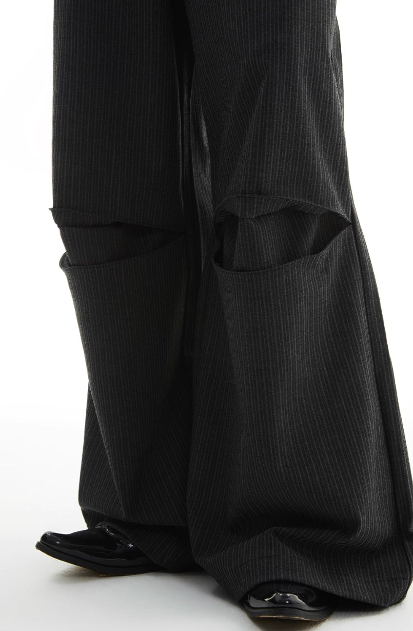 STRIPED DEFORMED SLACKS