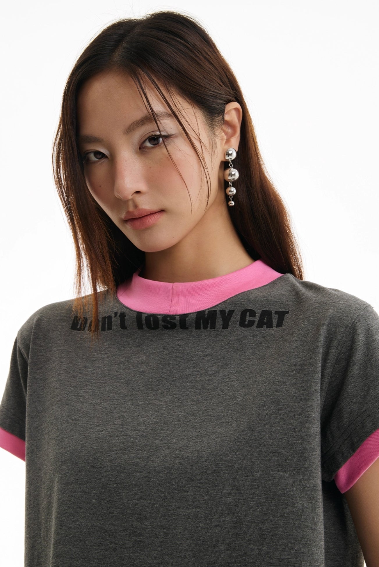 LOOSE SHOULDER CONTRAST TEE