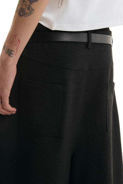 DARK PLAID WIDE SUIT SHORTS