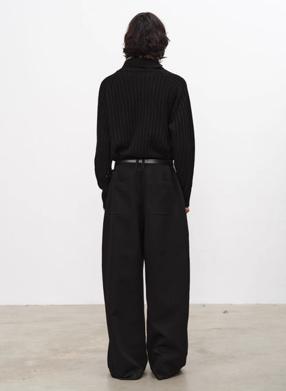 OBLIQUE ZIP TURTLENECK SWEATER