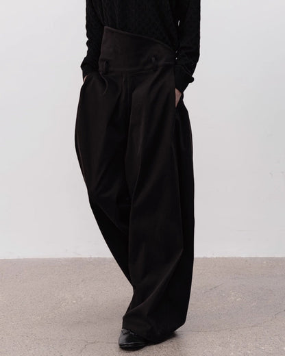 DOUBLE PLEAT LOOSE TROUSERS