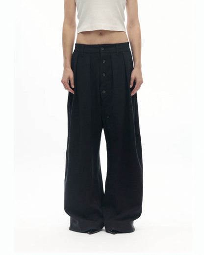 RING BUTTON PLEATED SUIT TROUSERS