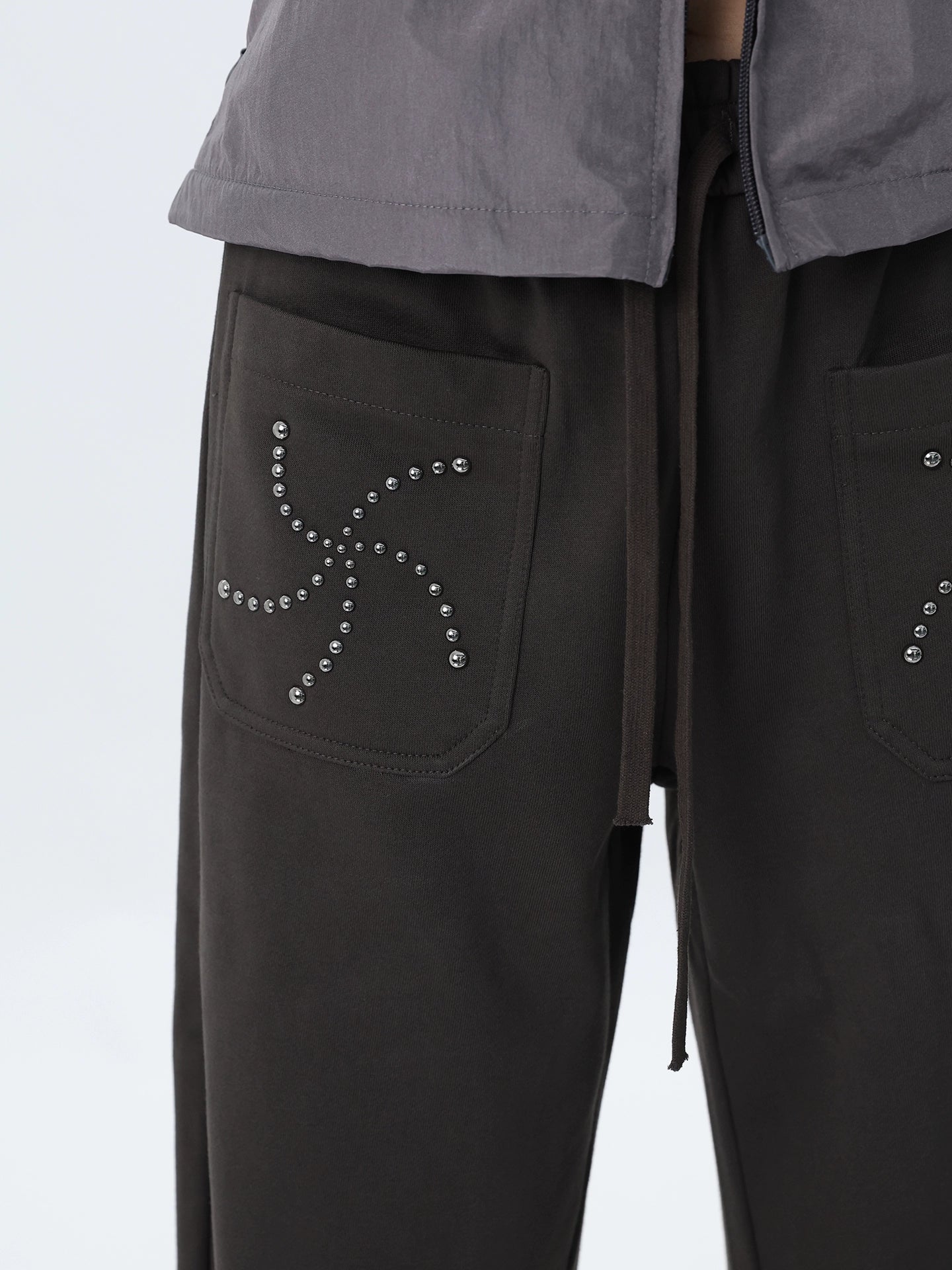440G HEAVY COTTON STUDDED SWEATPANTS