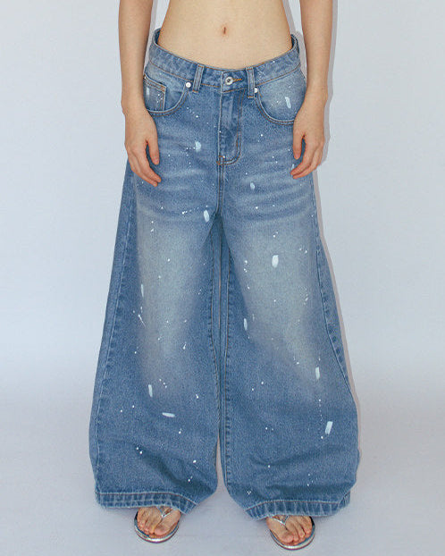 INK-STAINED SILHOUETTE FADED BLUE DENIM