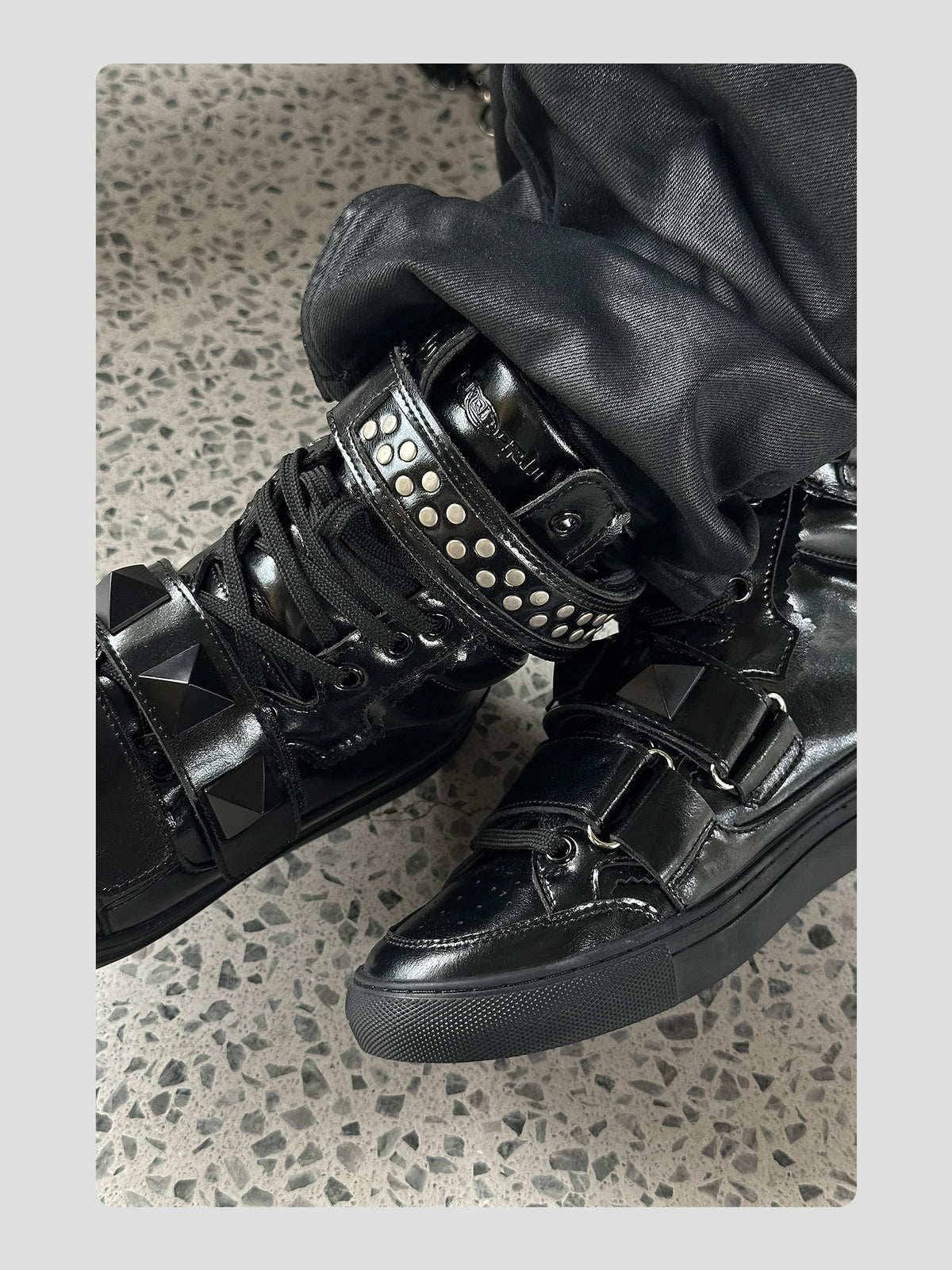 METAL RIVET HIGH TOP SNEAKERS