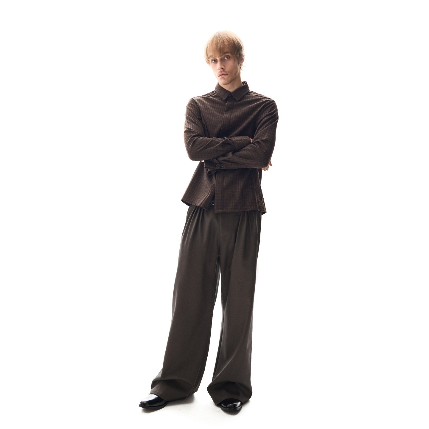 BROWN CHECK PLEATED WIDE TROUSERS