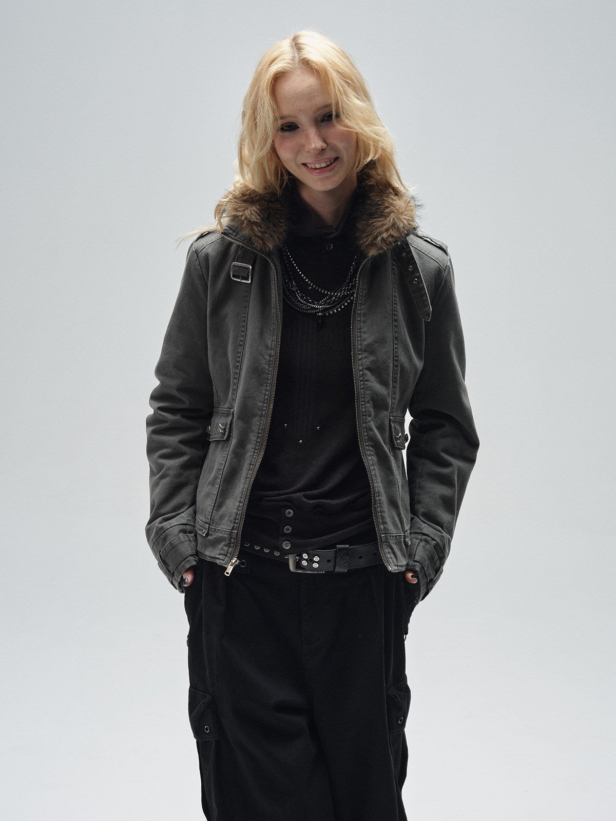 SANDBLASTED METAL-BUCKLE PADDED JACKET