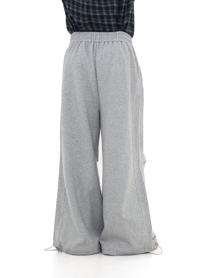 PLEATED DESIGN WIDE-LEG SWEATPANTS