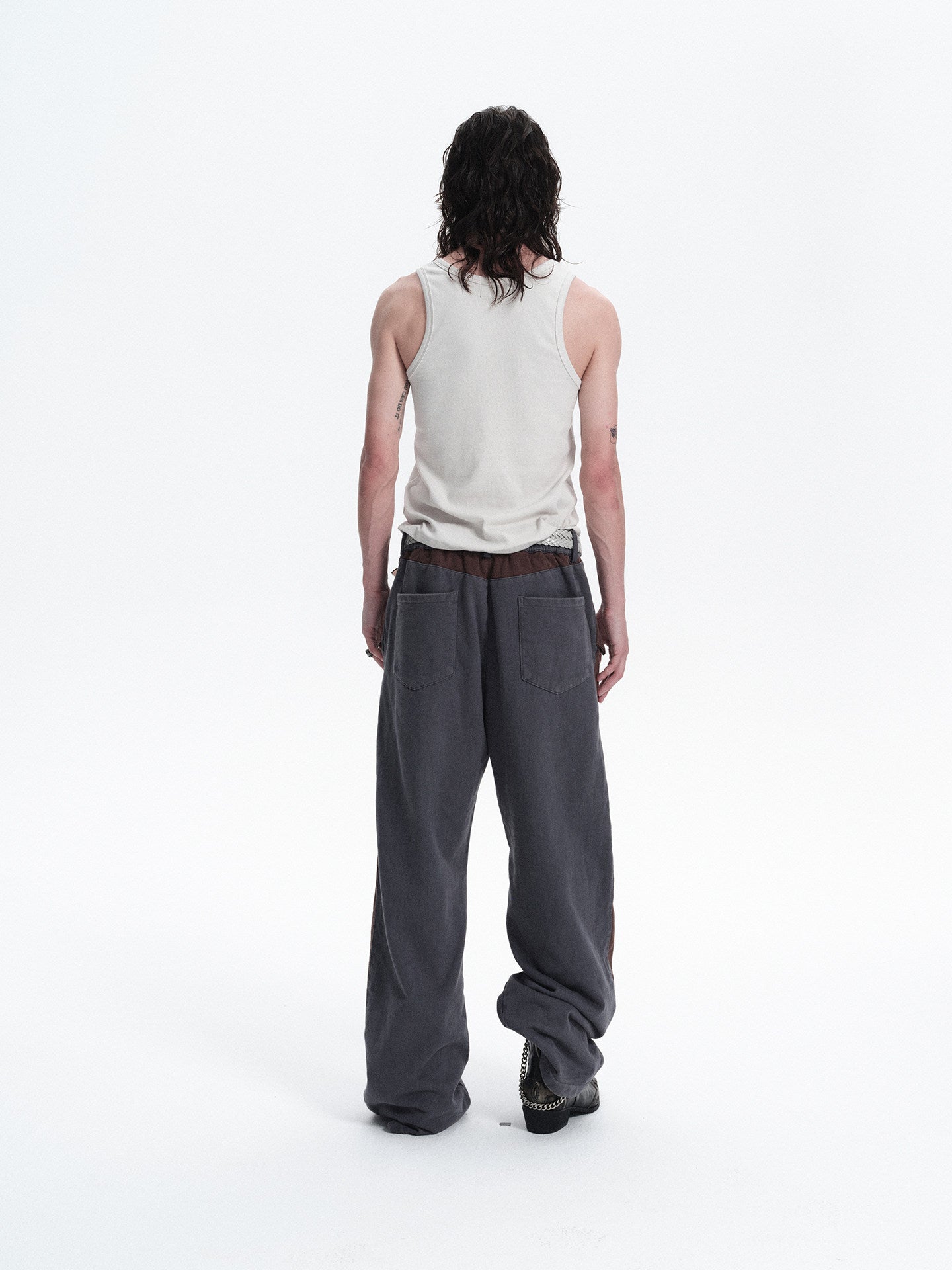 DAGGER GRAPHIC RIBBED TANK