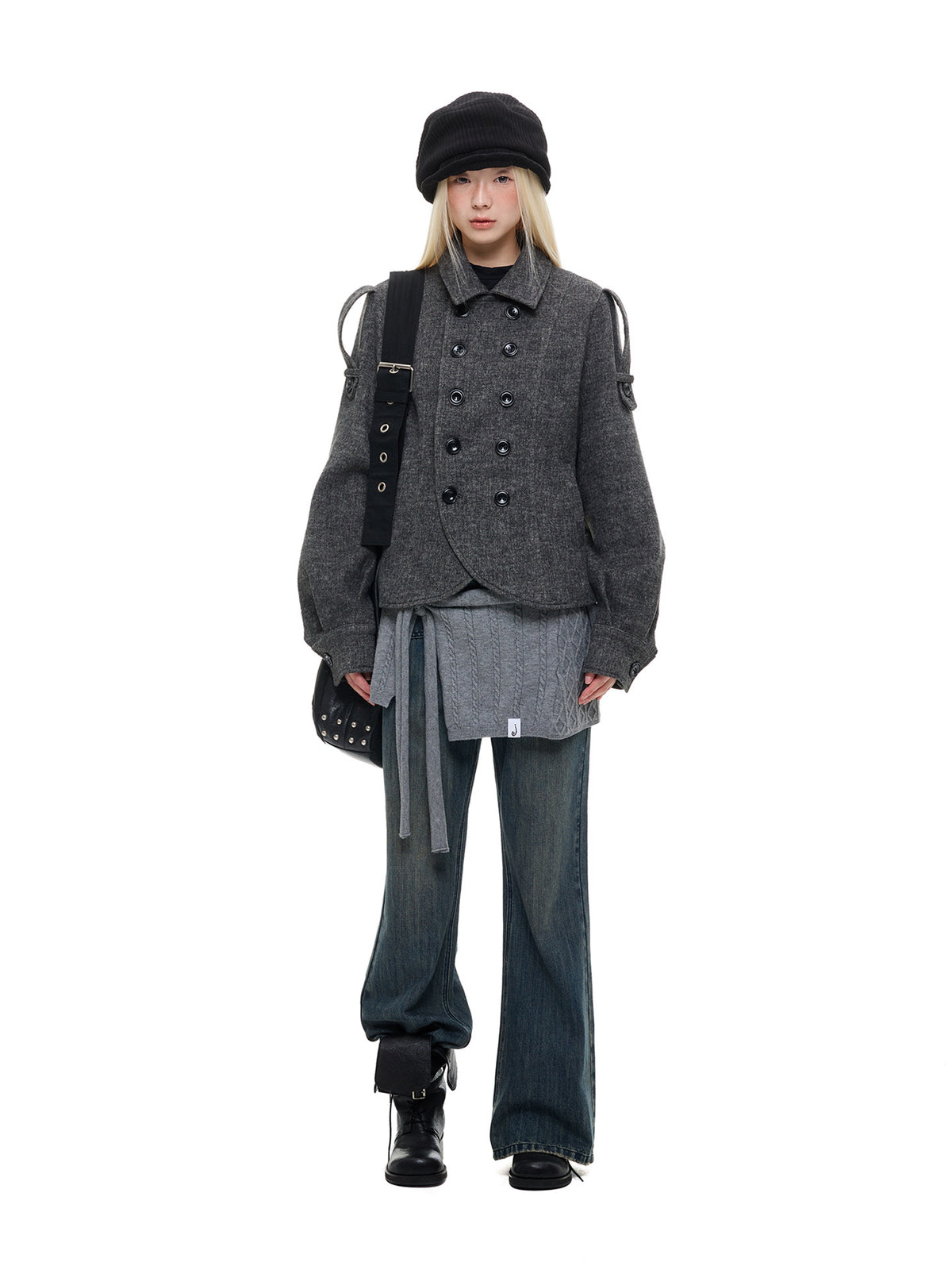 NOIR STRUCTURED SHORT WOOL JACKET