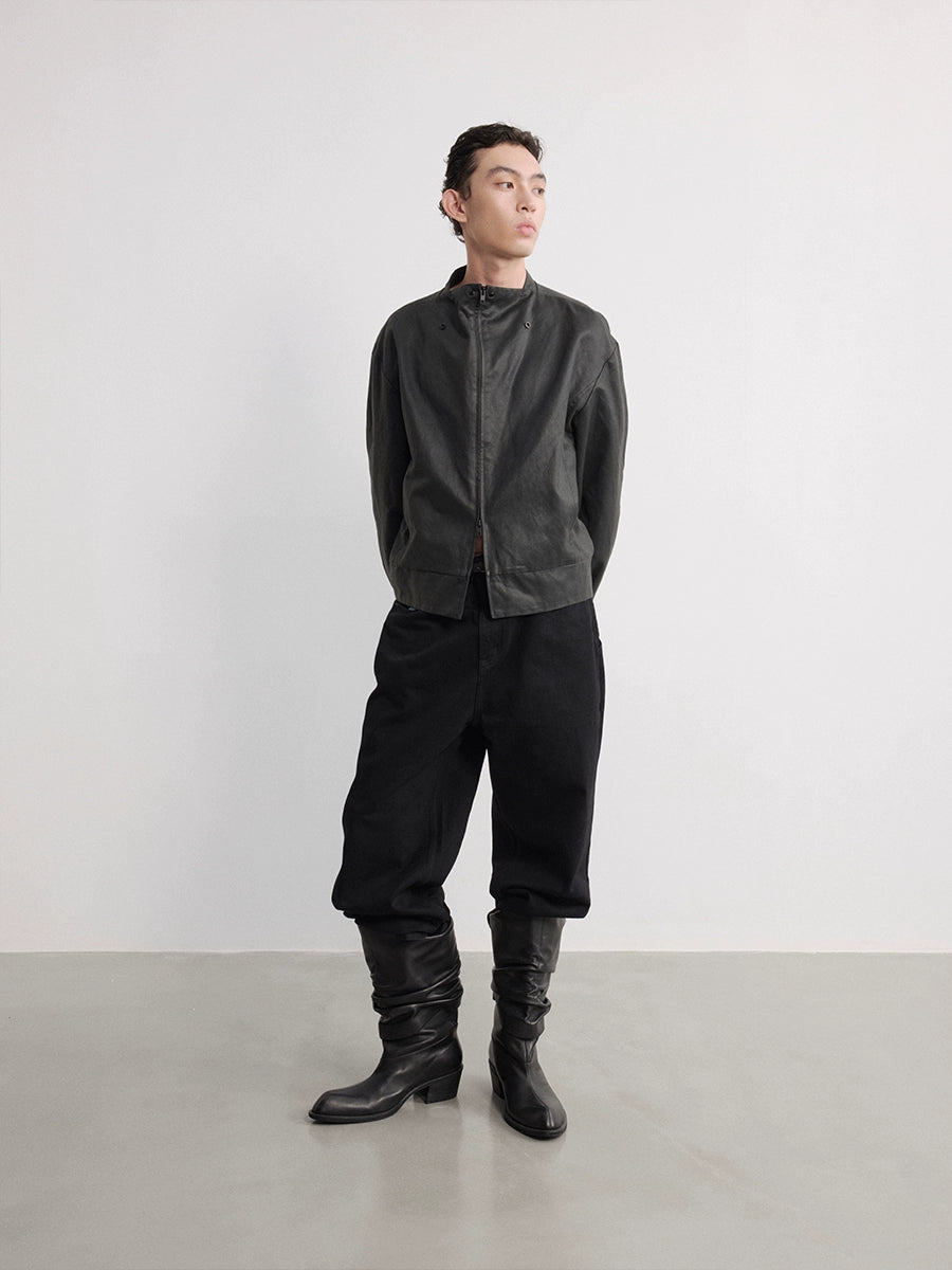 WAXY STIFF SPLIT-HEM COAT