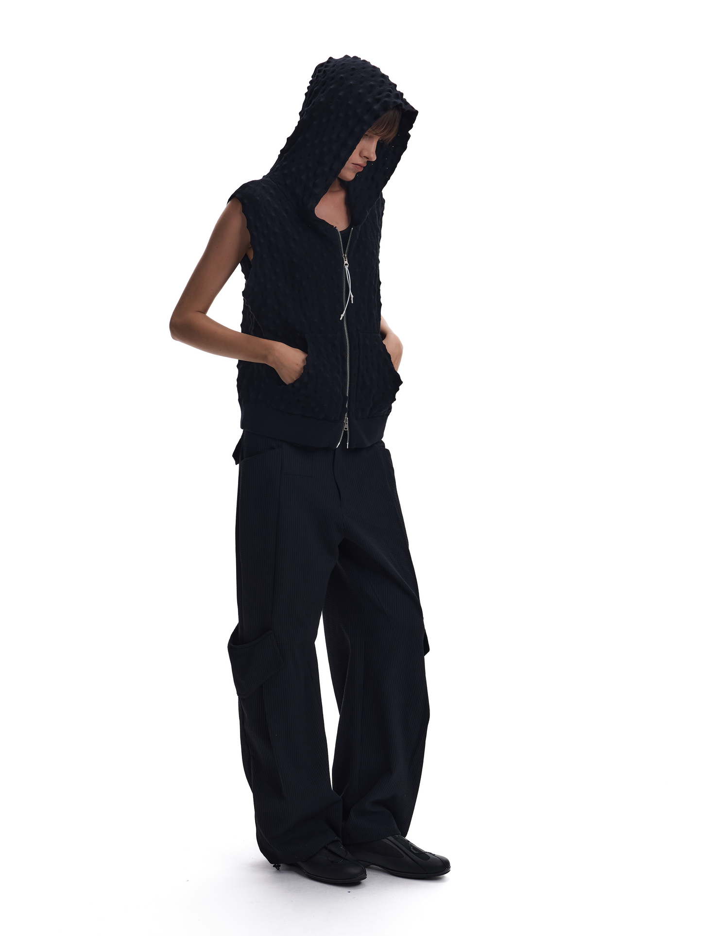 WAFFLE PLEATED WIDE LEG PANTS