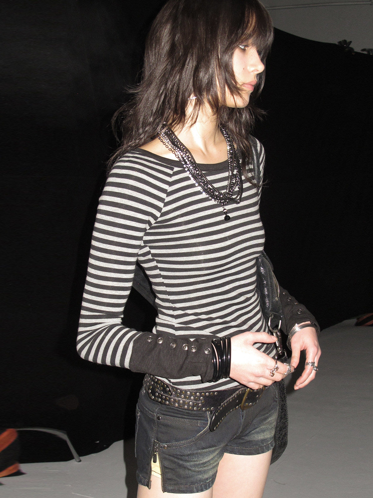 BUTTON CUFF STRIPED RAGLAN TOP