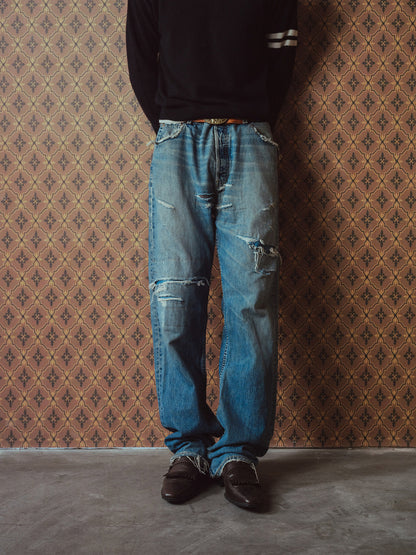 SLASHED DETAIL LOOSE STRAIGHT JEANS