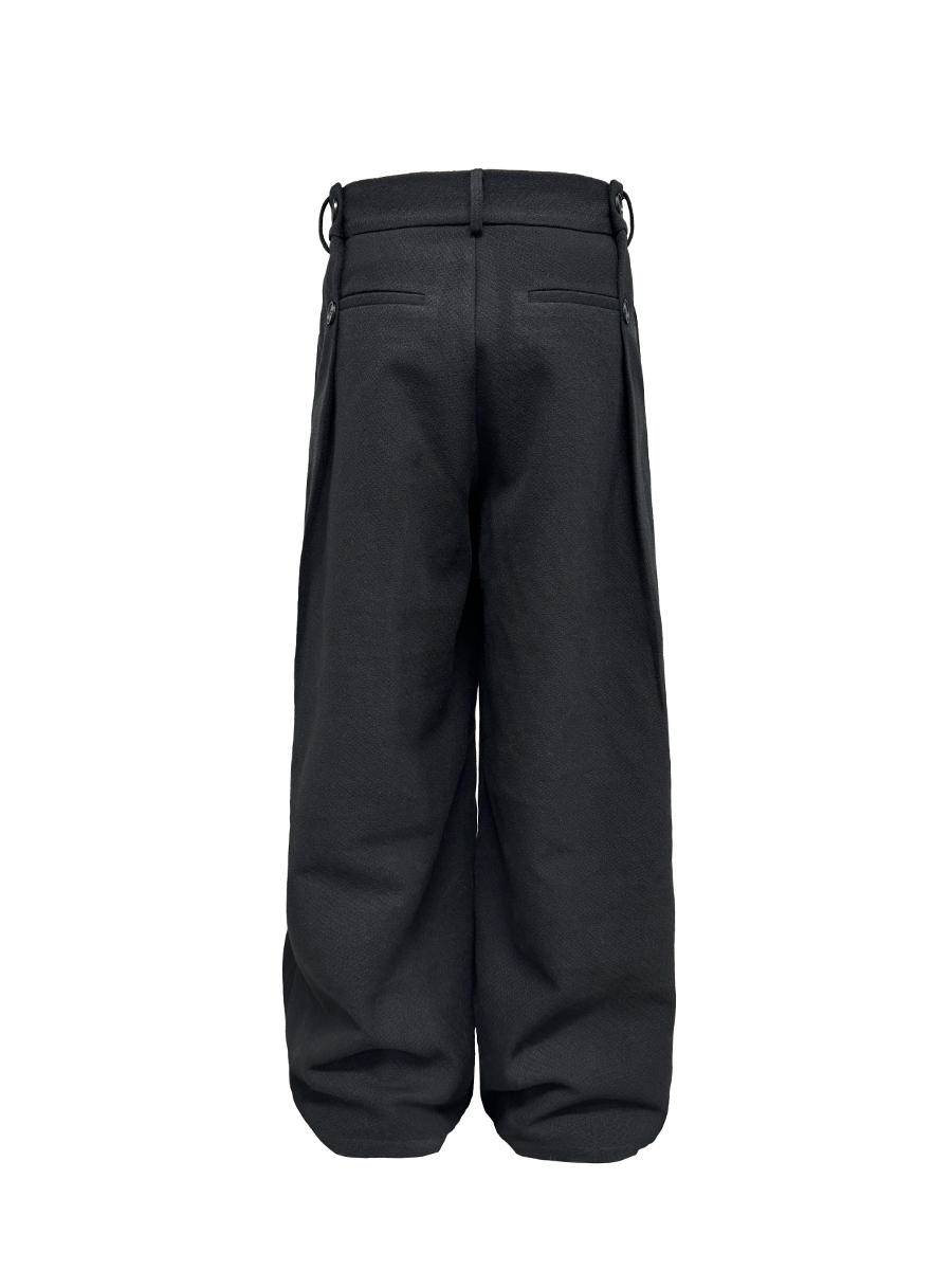 BUTTON PLEATED TROUSERS