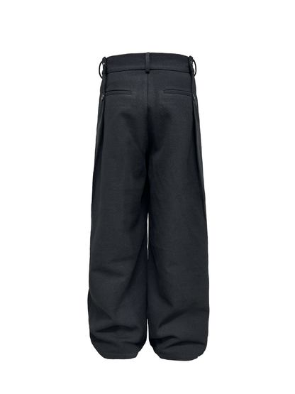 BUTTON PLEATED TROUSERS