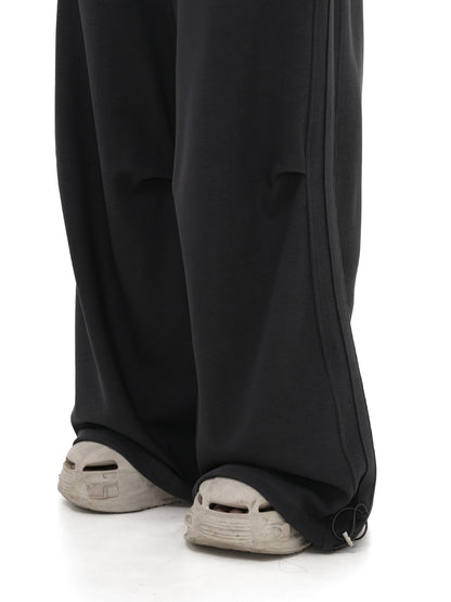 PLEATED DESIGN WIDE-LEG SWEATPANTS