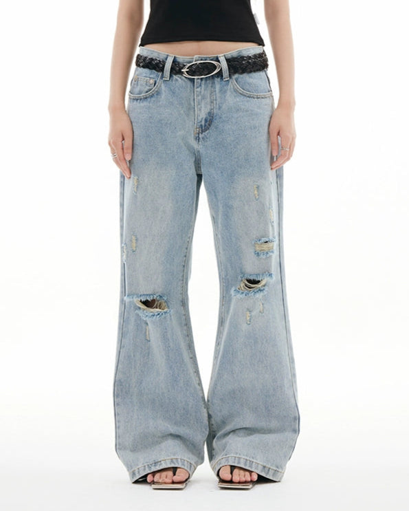 DISTRESSED LIGHT FLARE STRAIGHT JEANS