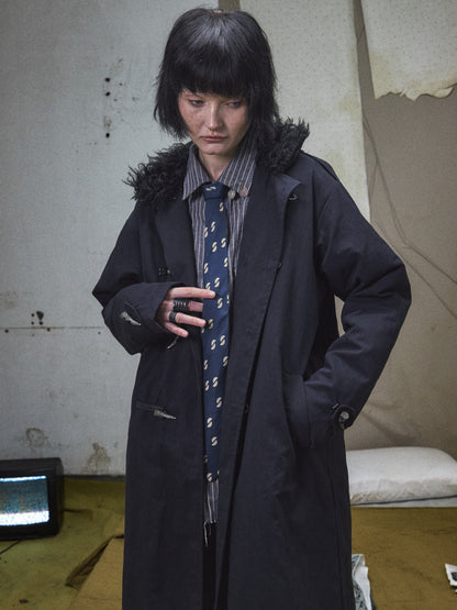 ENGRAVED METAL BUCKLE FUR COLLAR COAT